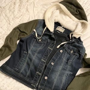 - Wallflower Jean Jacket XL